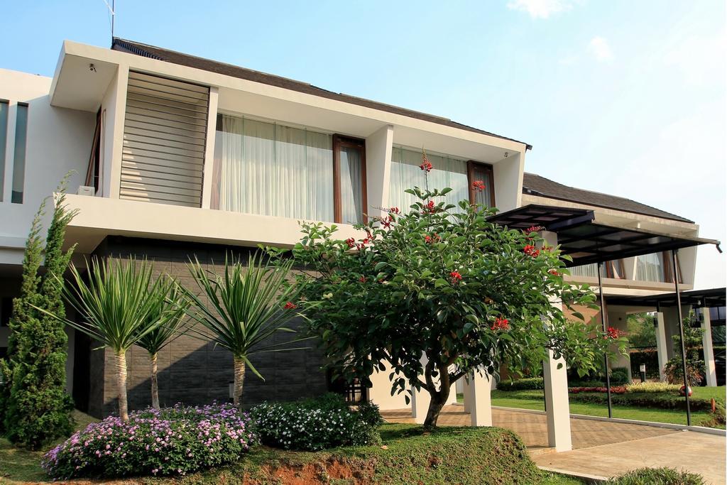 Villa Tirta Syariah Bandung Exterior photo